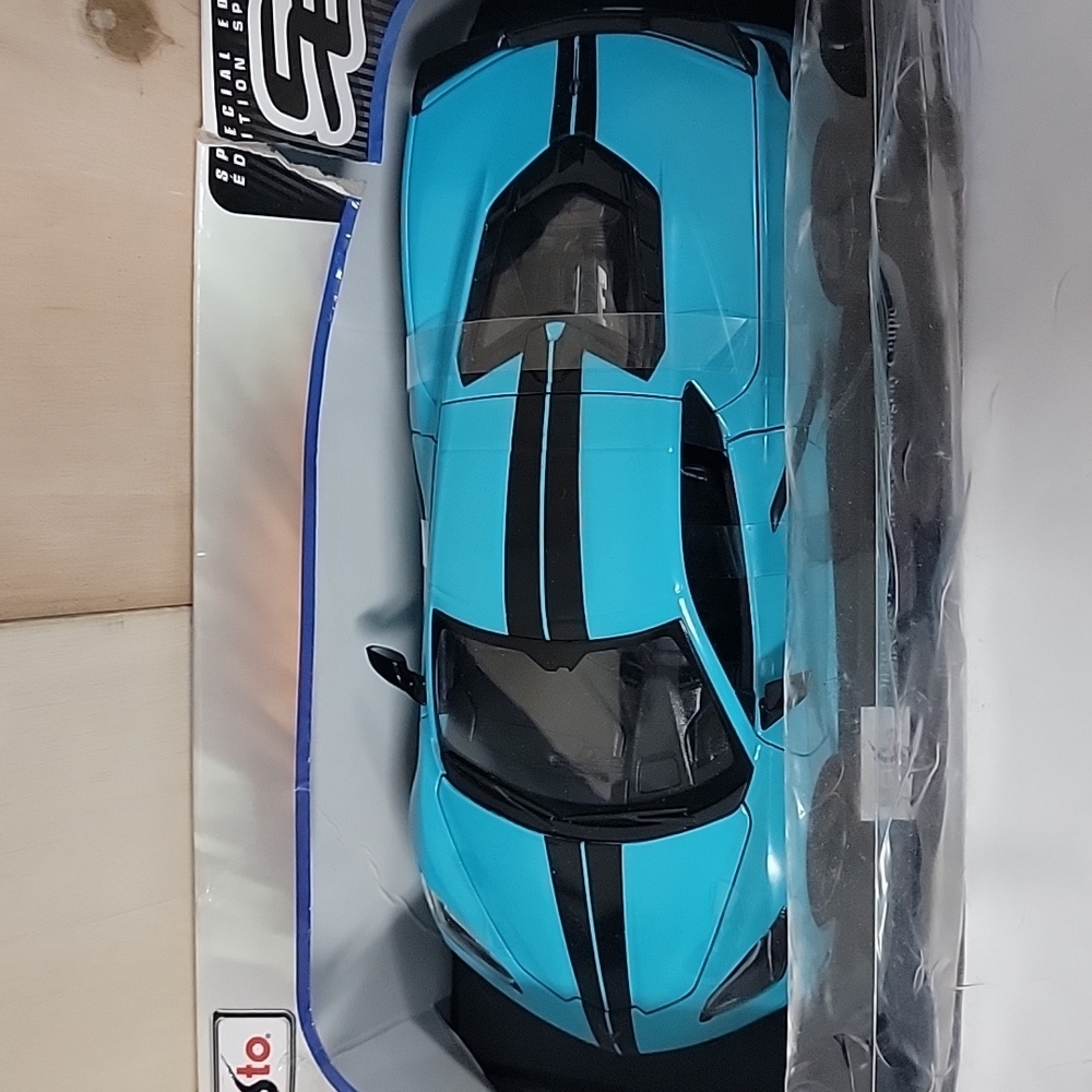 Corvette Model Maisto 1:18 Special Edition 2020 Chevrolet Stingray Coupe… - Picture 5 of 13